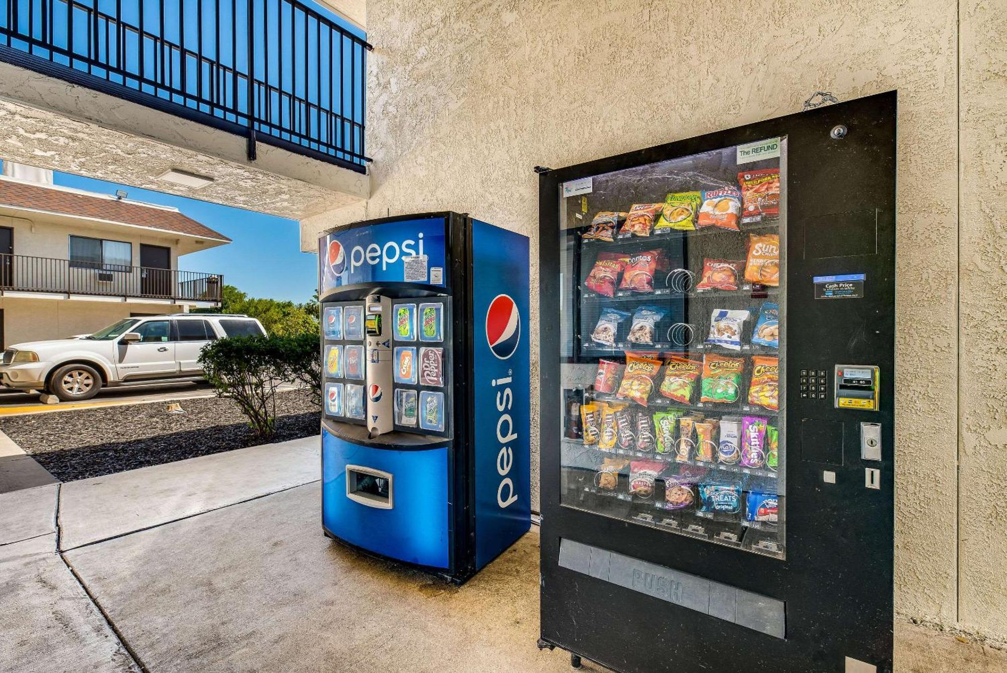 Econo Near I-5 Fairgrounds Lodge Stockton